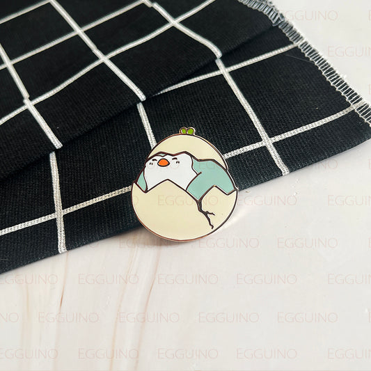 Enamel Pin: Eggu Shellu